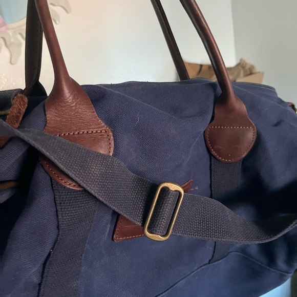 Grosvenor Elegant Blue and Brown Men's Duffel Bag - Picture 5 of 13